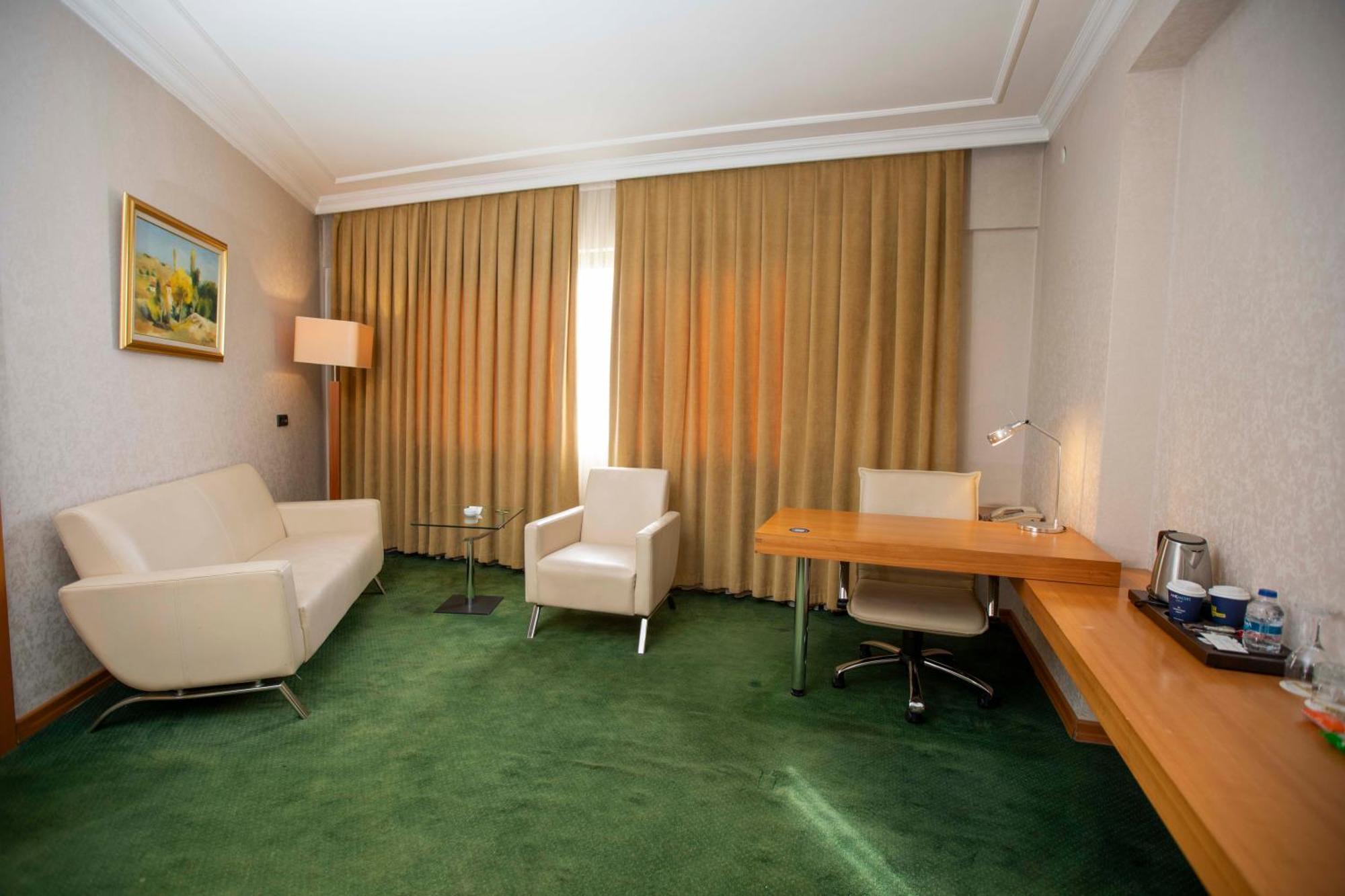 Anemon Grand Manisa Otel Exterior photo
