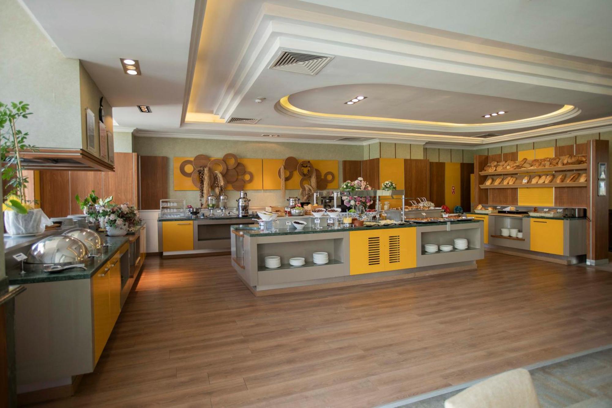 Anemon Grand Manisa Otel Exterior photo
