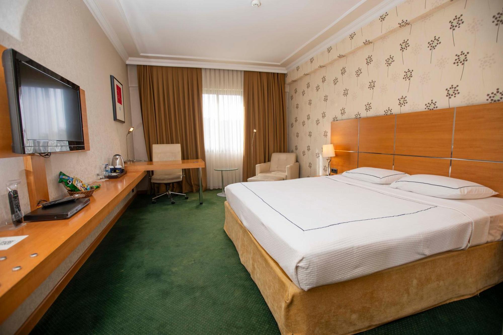 Anemon Grand Manisa Otel Exterior photo