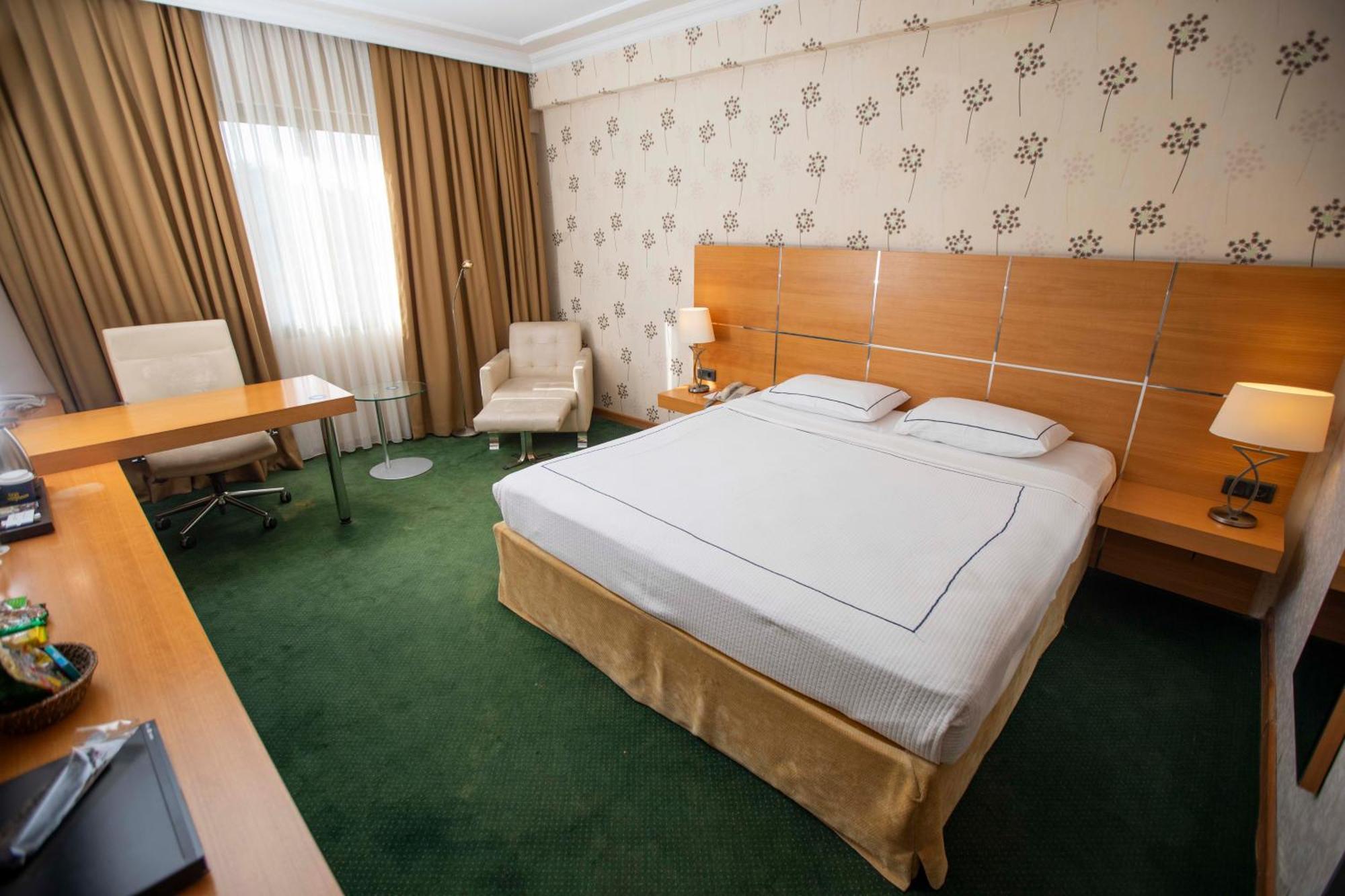 Anemon Grand Manisa Otel Exterior photo
