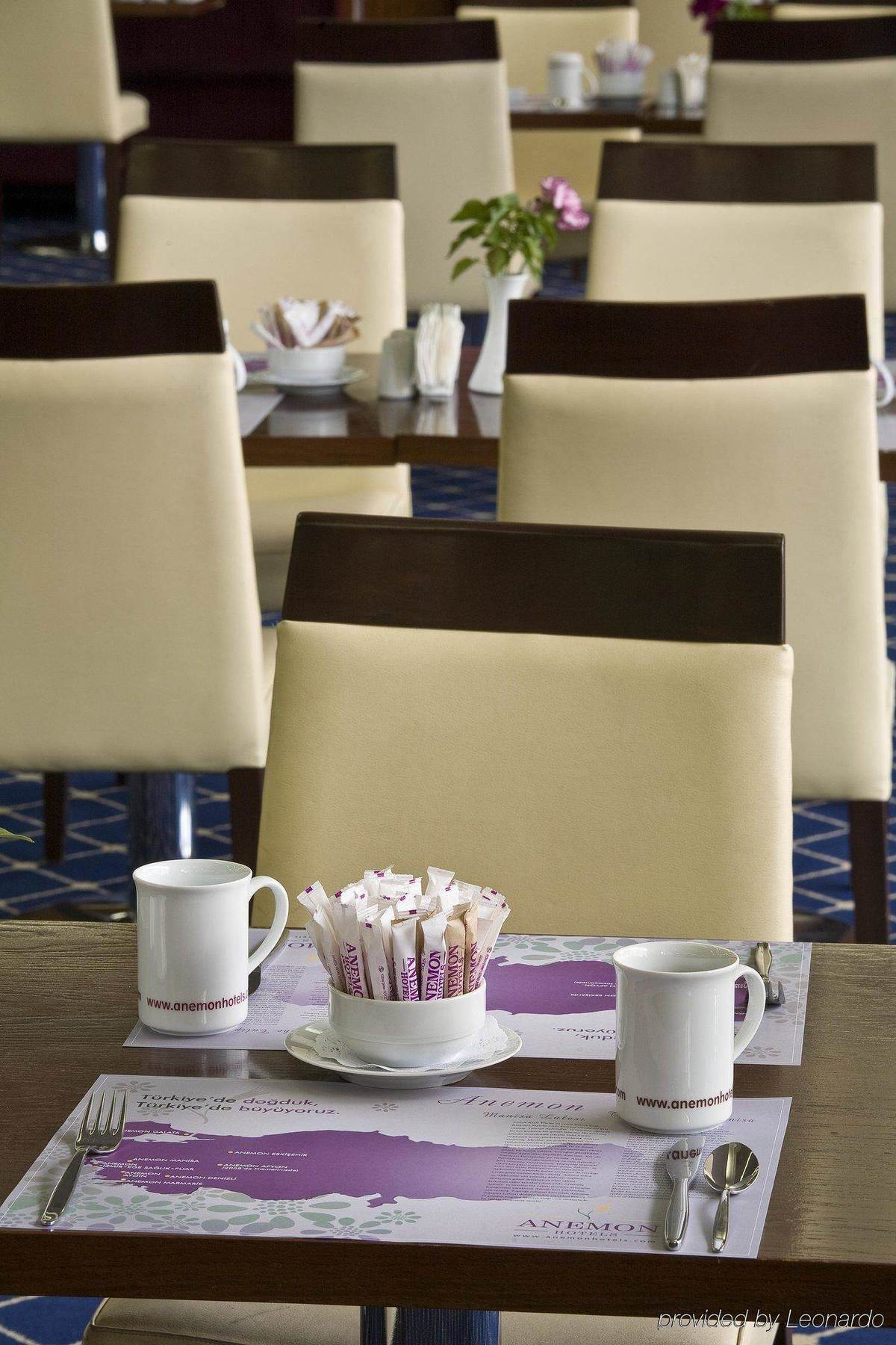 Anemon Grand Manisa Otel Restaurant photo